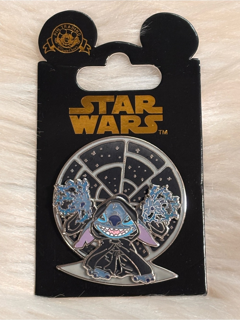 Disney Pin DLR 2007 Stitch Emperor Palpatine Star Wars Pin